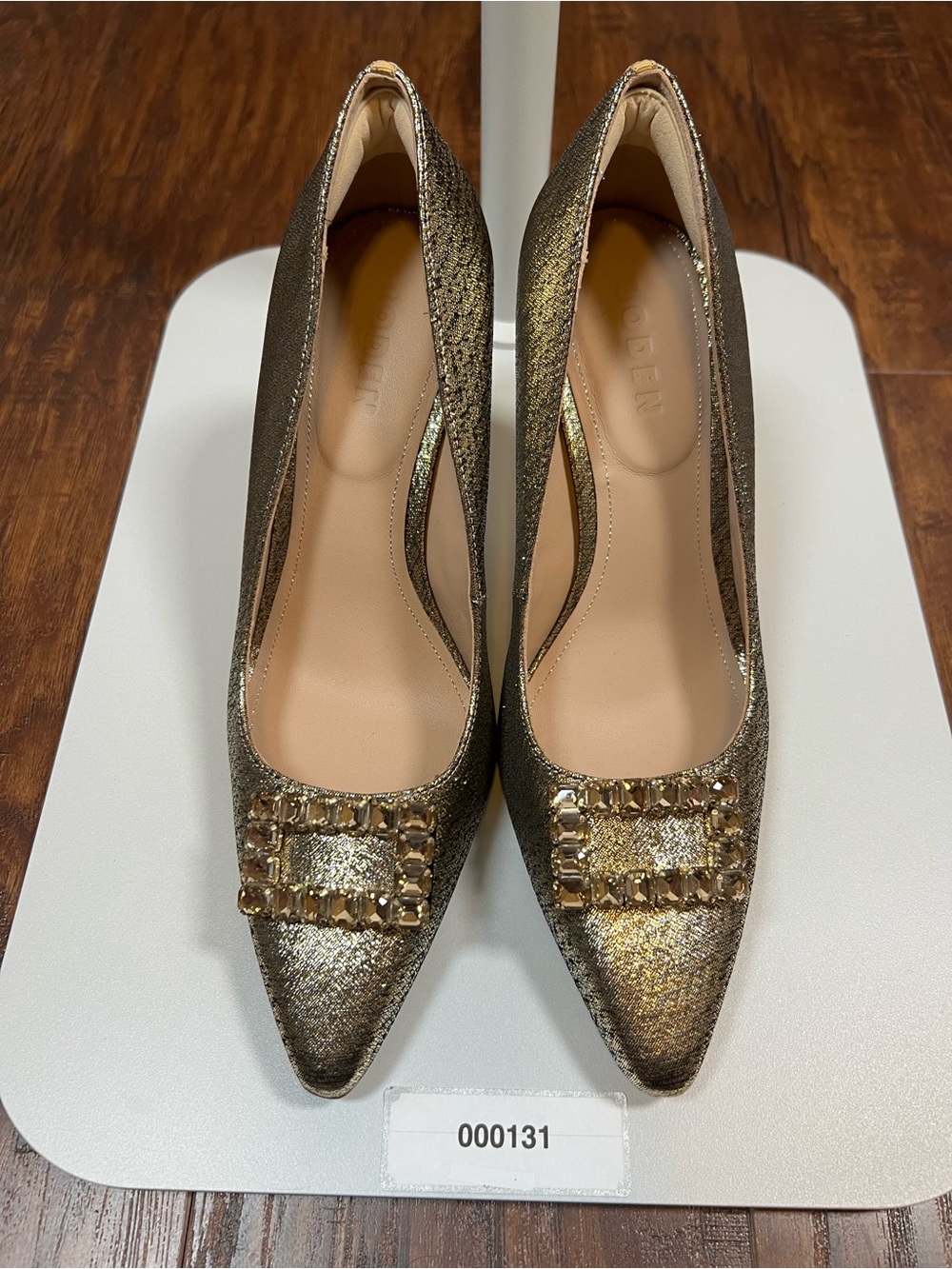 Boden Women’s EU 39 Gold Metallic Jeweled Buckle Pointed Toe Pumps Heels